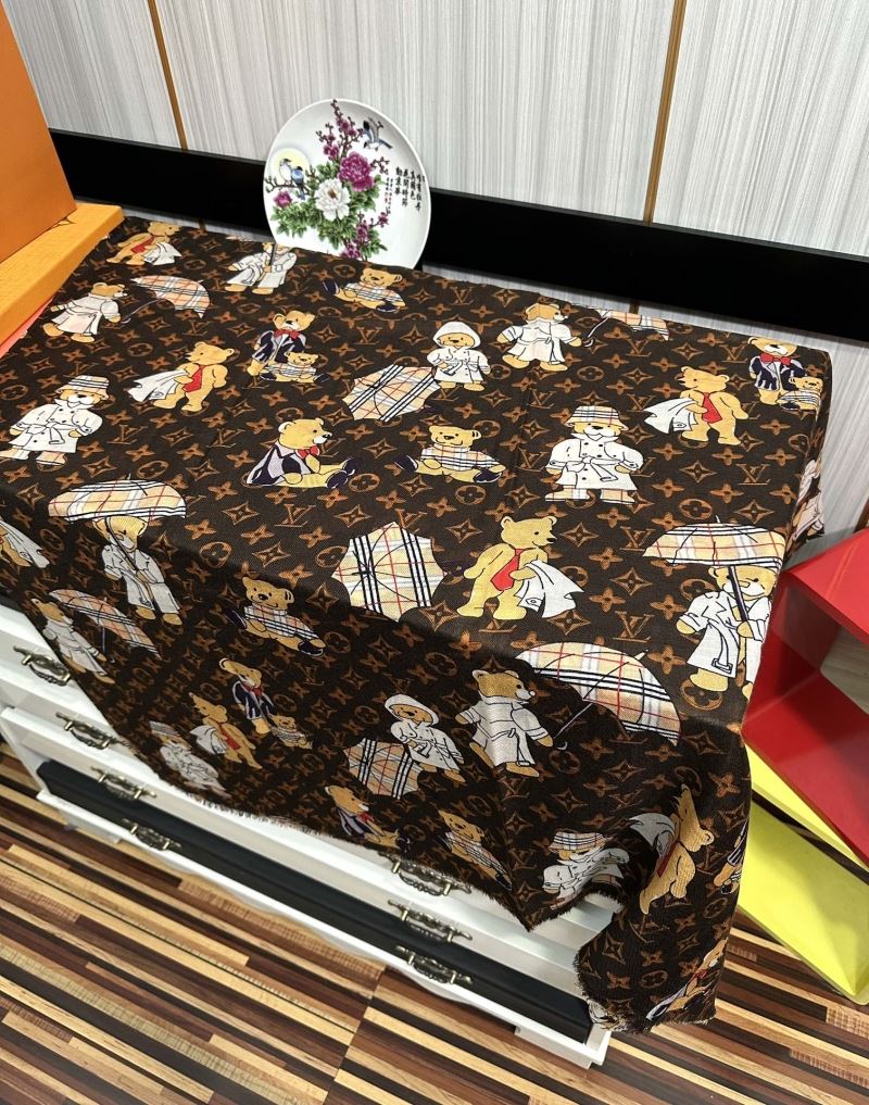 Louis Vuitton Scarf